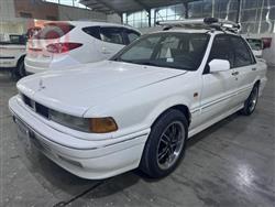 Mitsubishi Galant